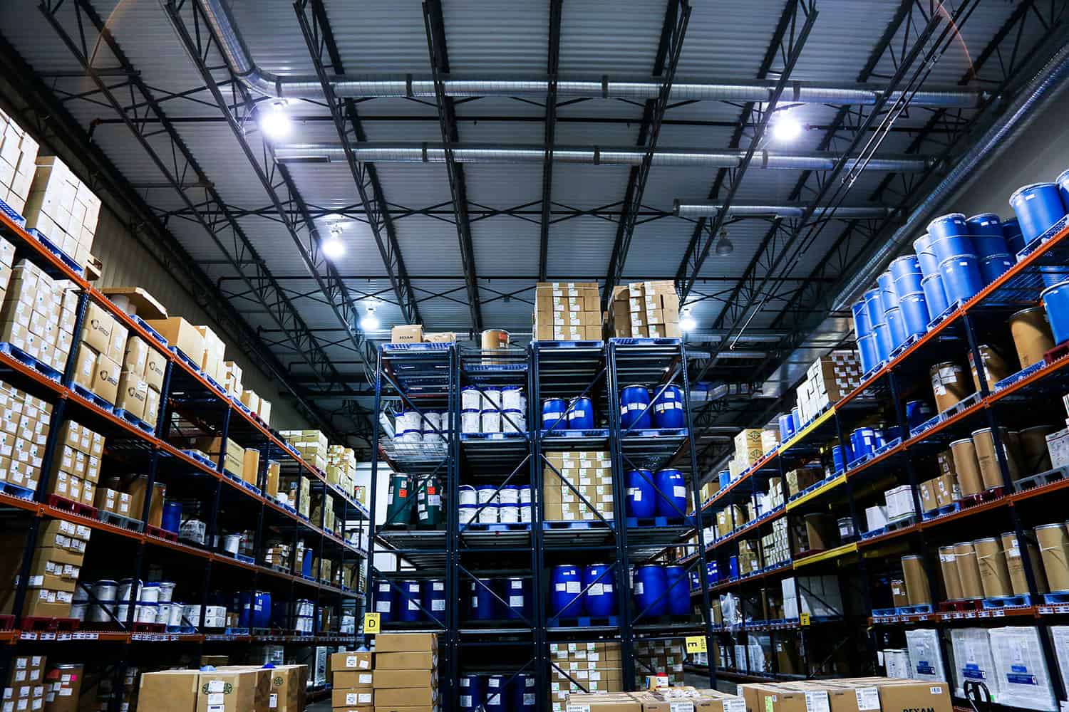  Top Photo of Warehouse w pq